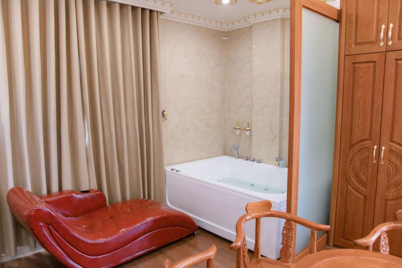 Tri Tam Hotel - Khach San Tri Tam Ben Luc Ngoại thất bức ảnh